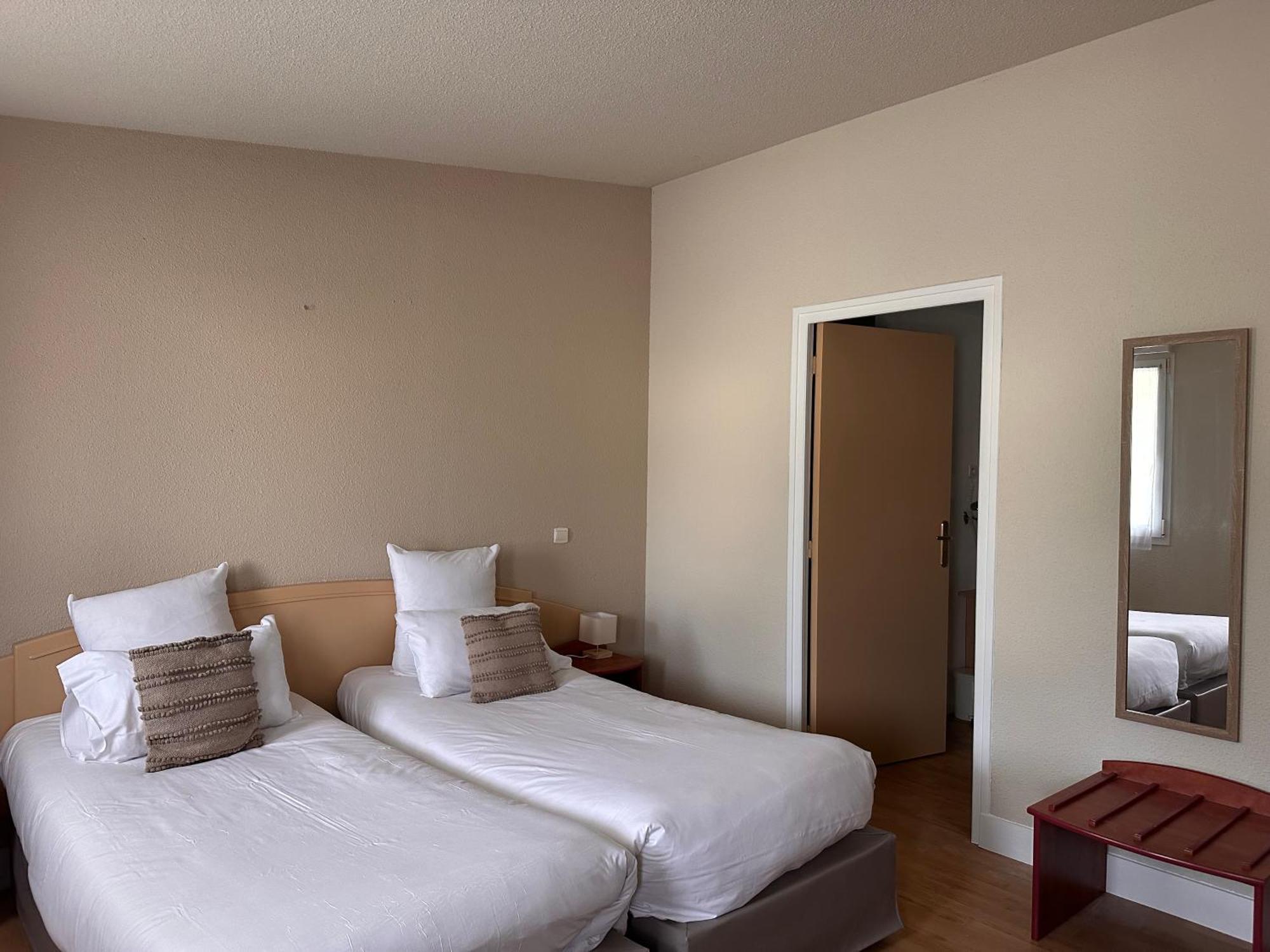 Changé Hotel - Domaine De La Blanchardiere - Le Mans מראה חיצוני תמונה