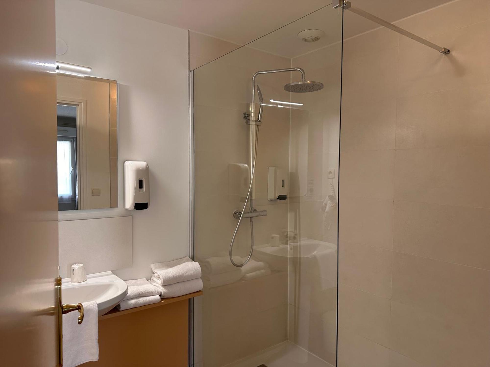 Changé Hotel - Domaine De La Blanchardiere - Le Mans מראה חיצוני תמונה