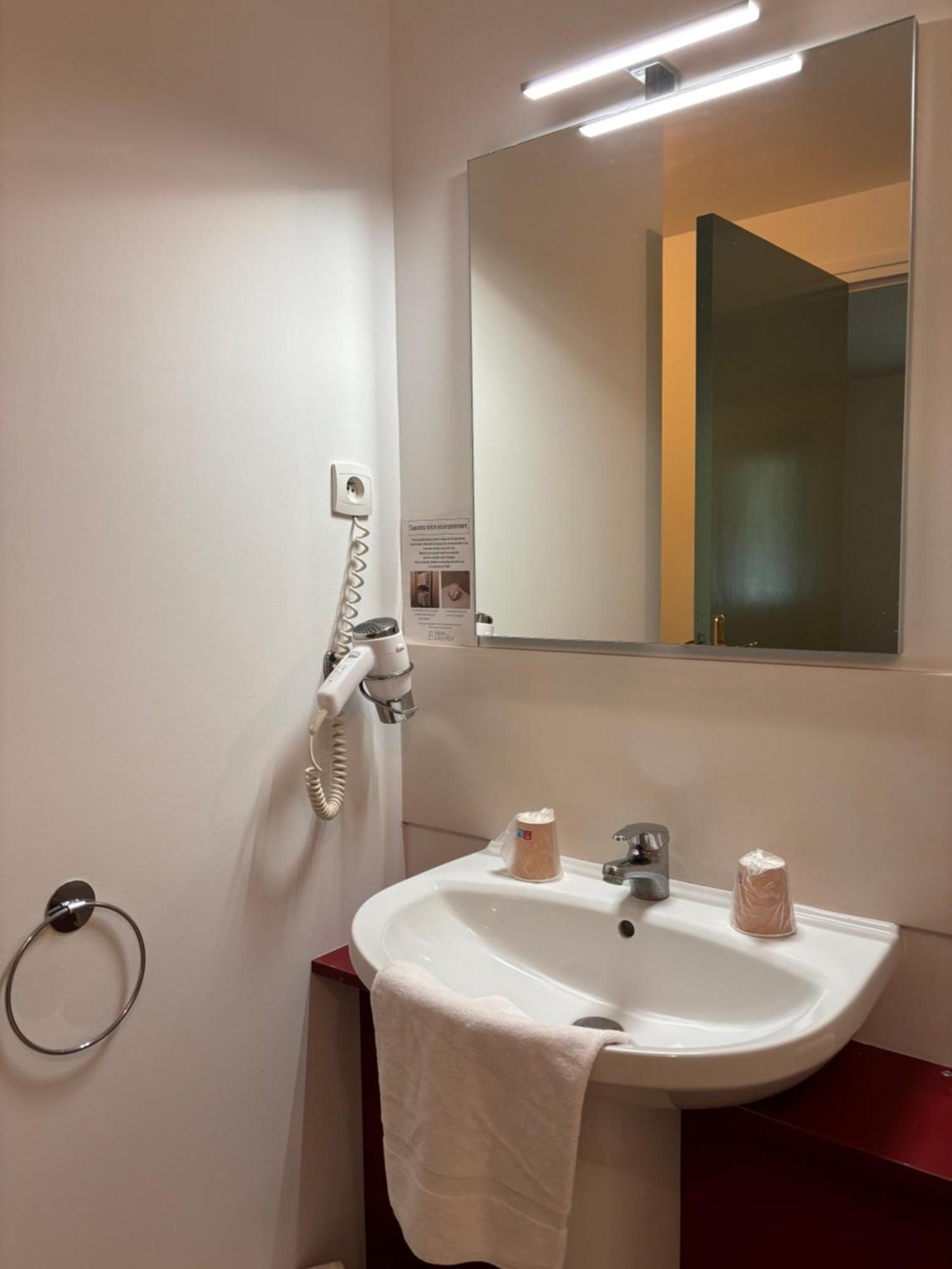 Changé Hotel - Domaine De La Blanchardiere - Le Mans מראה חיצוני תמונה