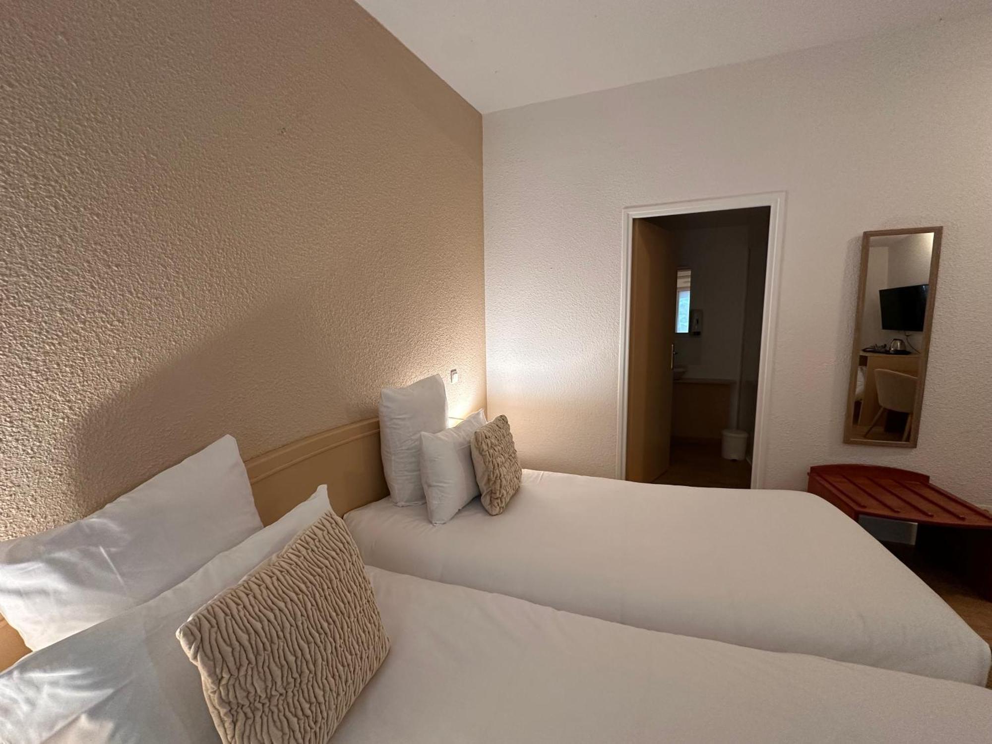 Changé Hotel - Domaine De La Blanchardiere - Le Mans מראה חיצוני תמונה