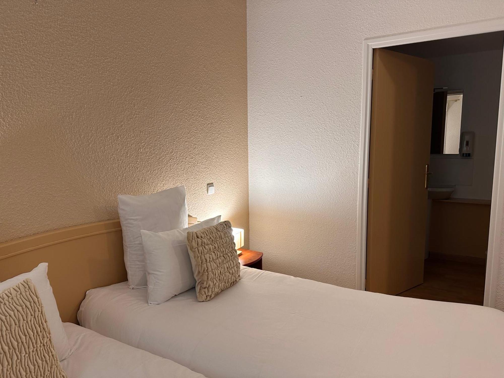 Changé Hotel - Domaine De La Blanchardiere - Le Mans מראה חיצוני תמונה